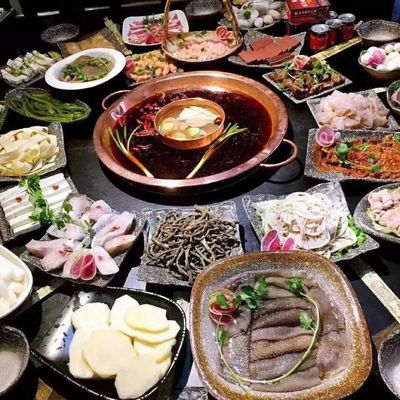 寧強重慶曉宇火鍋高薪誠聘大堂經理，薪資高達5000元